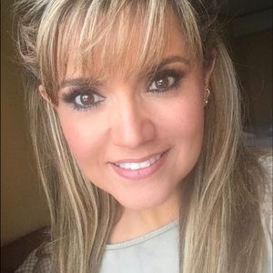 Meet your Posher, Jeanette